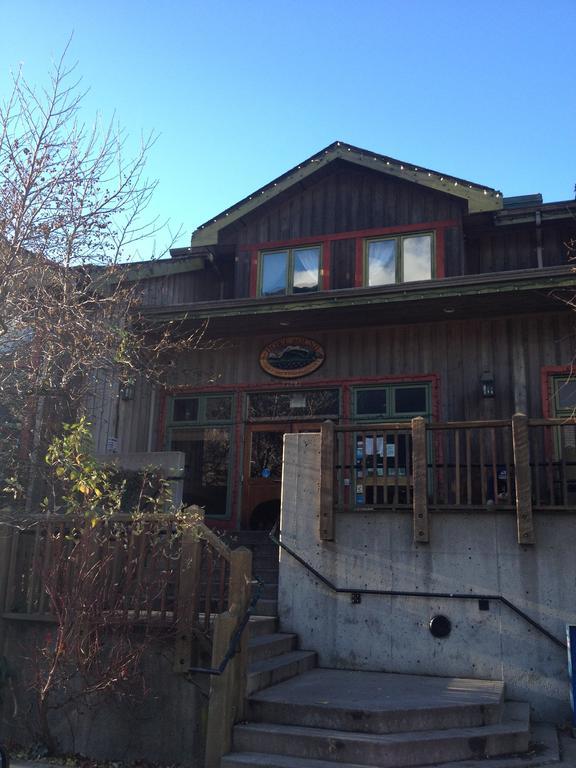 Howe Sound Inn & Brewing Company สความิช ภายนอก รูปภาพ
