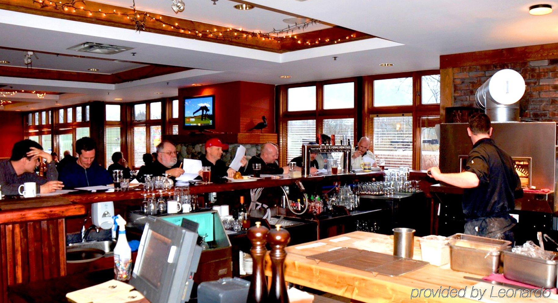 Howe Sound Inn & Brewing Company สความิช ภายนอก รูปภาพ