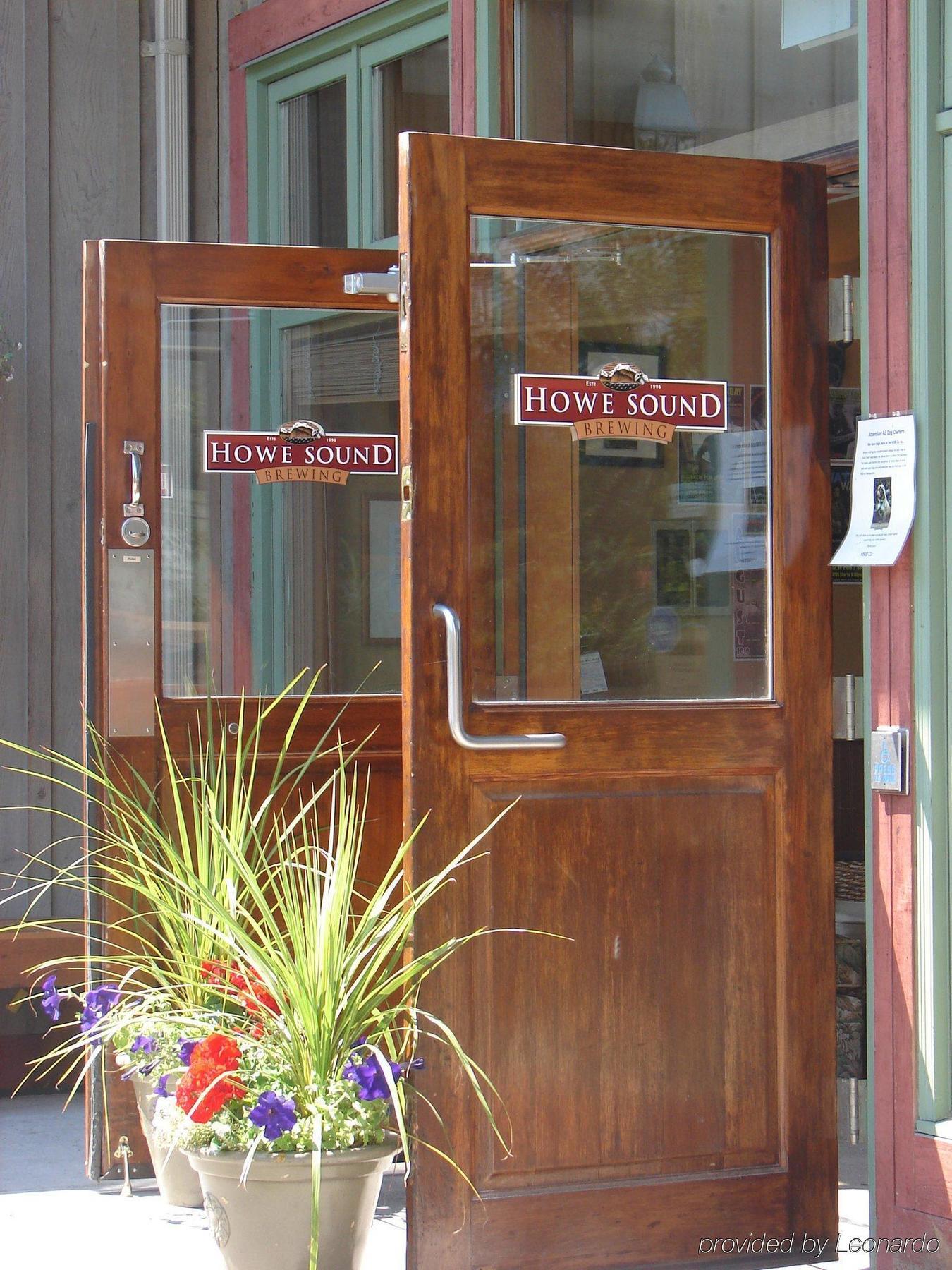Howe Sound Inn & Brewing Company สความิช ภายนอก รูปภาพ