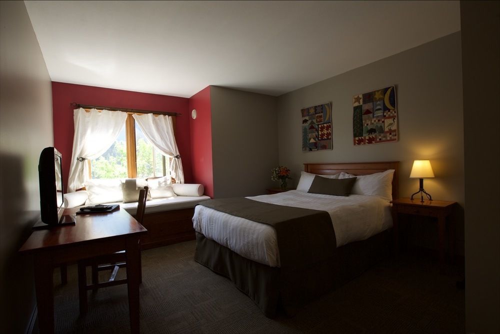 Howe Sound Inn & Brewing Company สความิช ภายนอก รูปภาพ