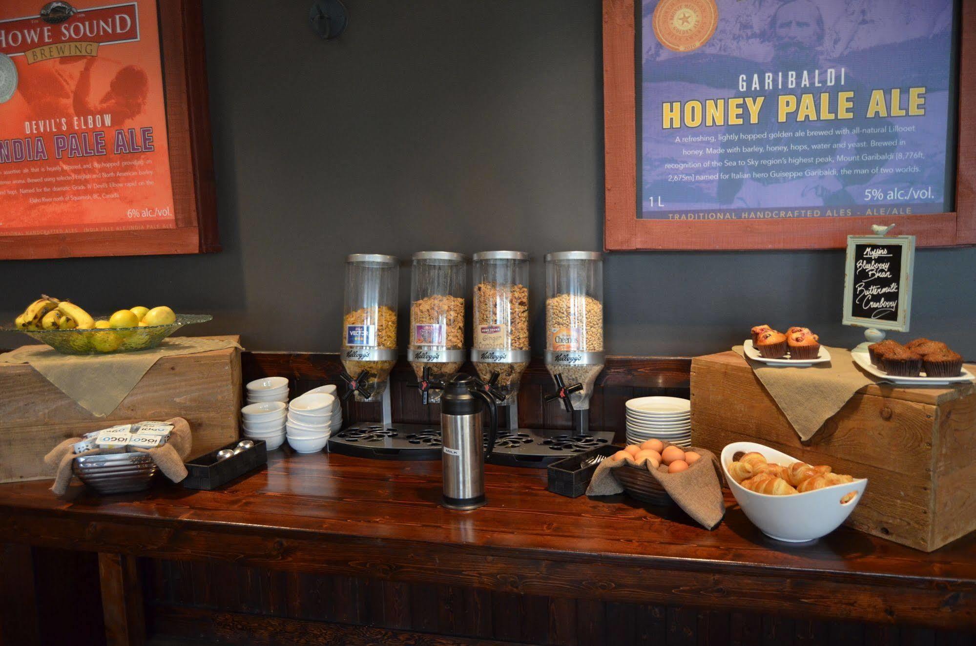 Howe Sound Inn & Brewing Company สความิช ภายนอก รูปภาพ