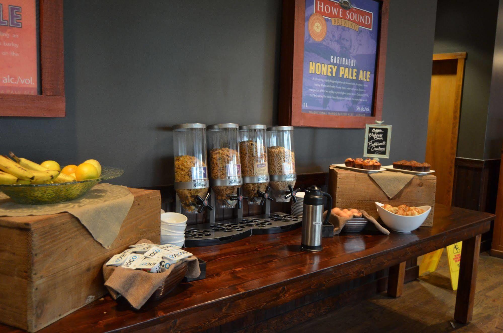 Howe Sound Inn & Brewing Company สความิช ภายนอก รูปภาพ